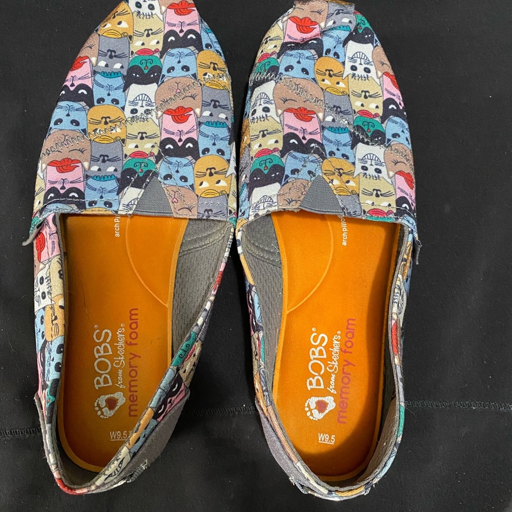 Sketchers Bobs for cats